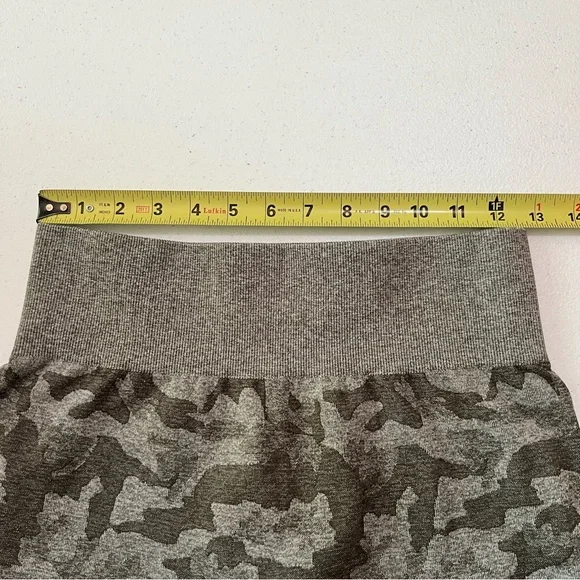 NVGTN Gray Camo Bike Shorts - Picture 6 of 8
